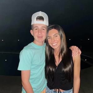 Meet your Posher, Christy